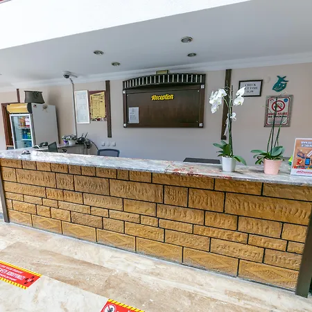 Apartament Club Ako *